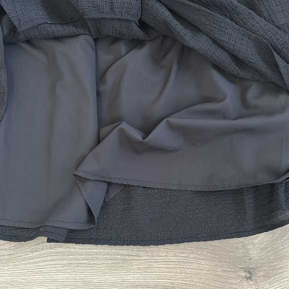 NWT ASTR Black Dress With Bell Sleeves Size Large - Picture 8 of 8